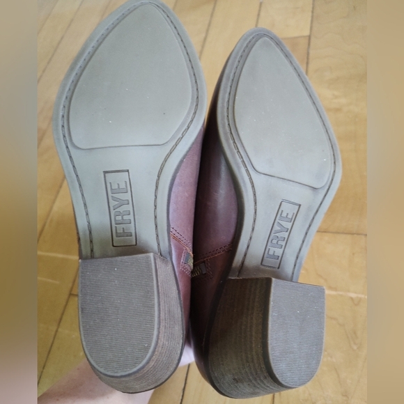 Frye Judith Women's Brown Leather Double Zip Ankle Booties - Picture 7 of 9